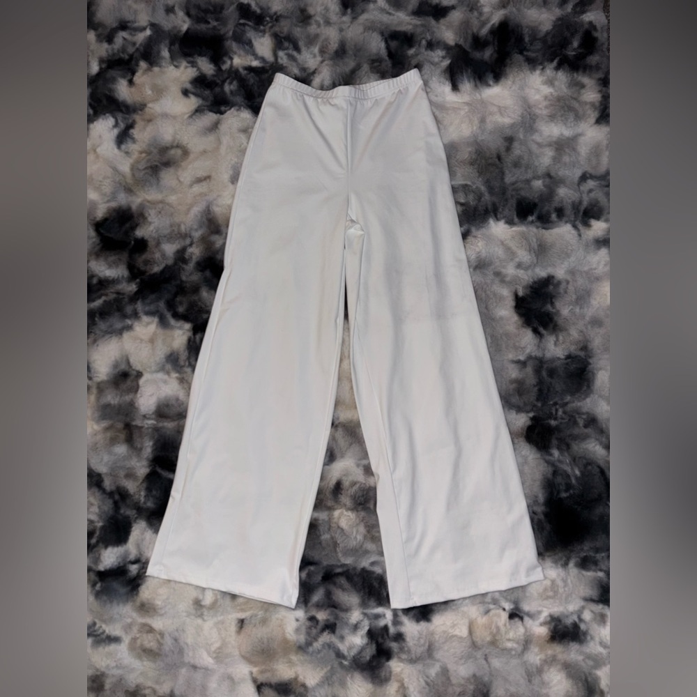 2 for 1 | White & Black Wide-Leg Pants